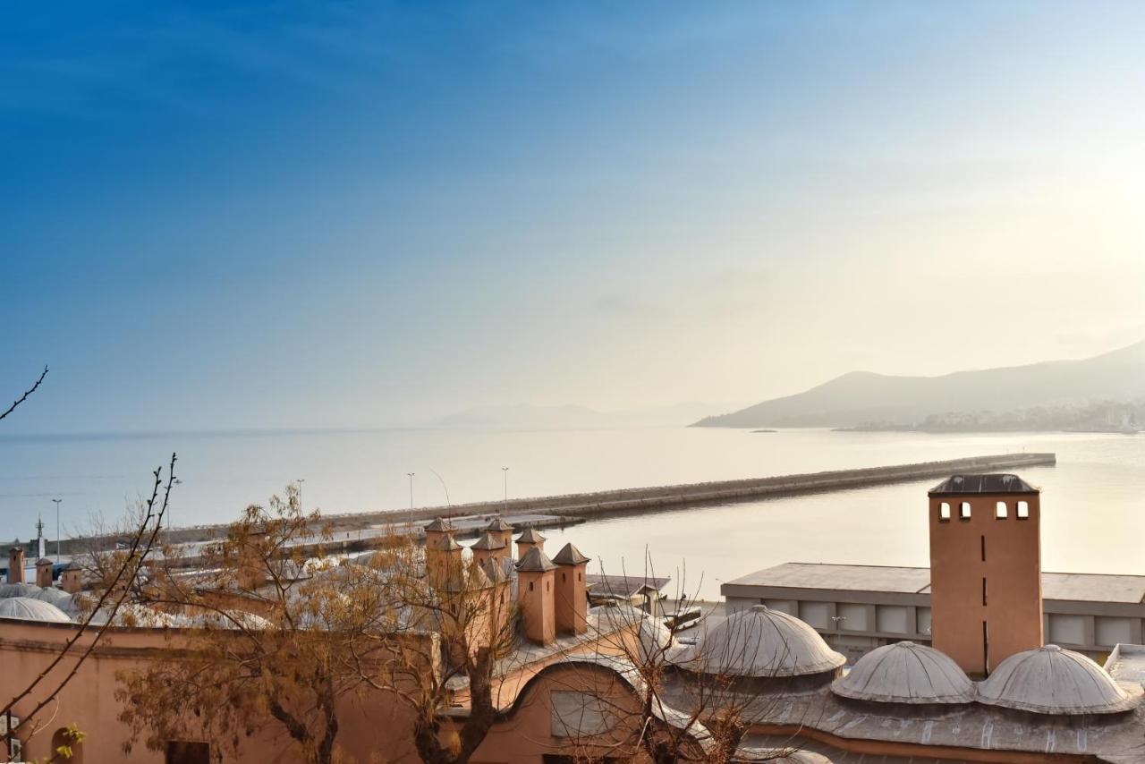 Golden Sea View - Old Town Apartment Kavála Luaran gambar